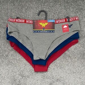 NWT Wonder Woman Large Hipster Panties 3-Pack- 95% cotton